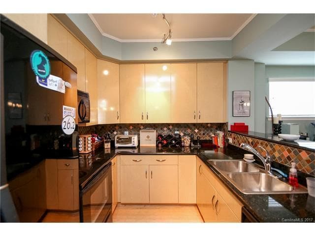 Photo - Dilworth/SouthEnd - 2 bed/2.5 bath First Floor Private Entrance