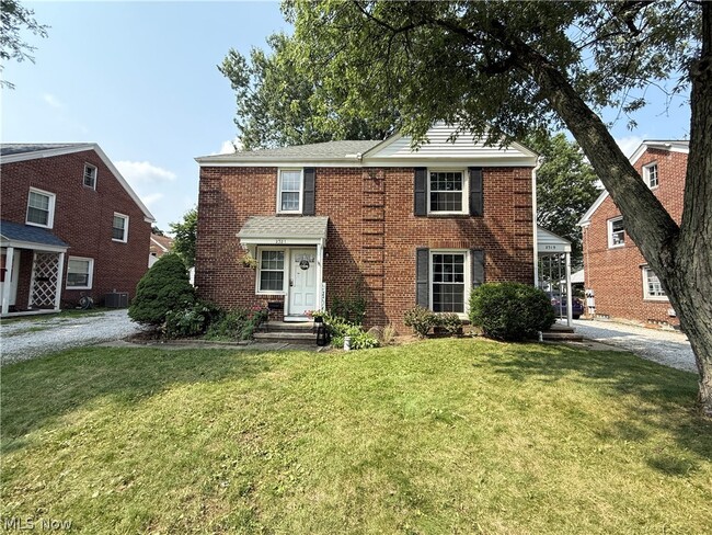 Photo - 2319 Broad Blvd