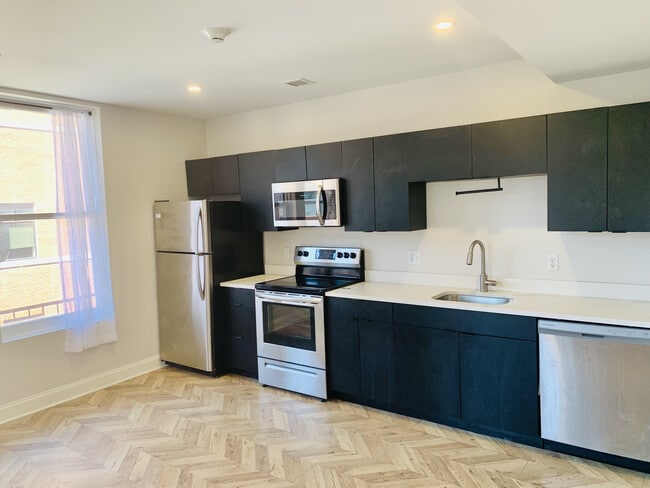 Kenmore - Apartment 517 - The Kenmore