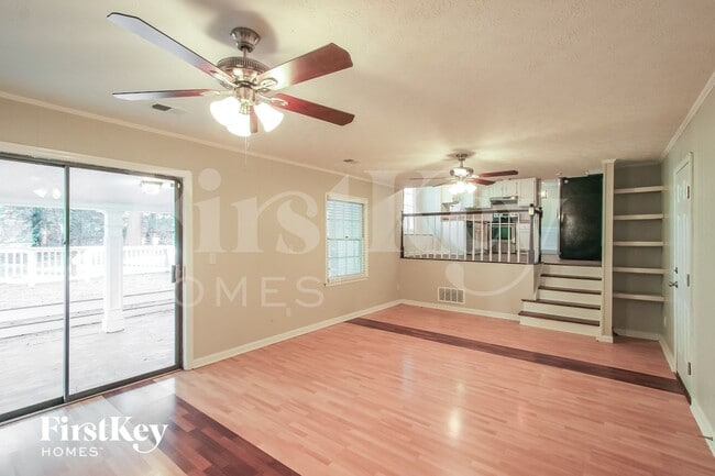 Photo - 295 Plantation Rd SW