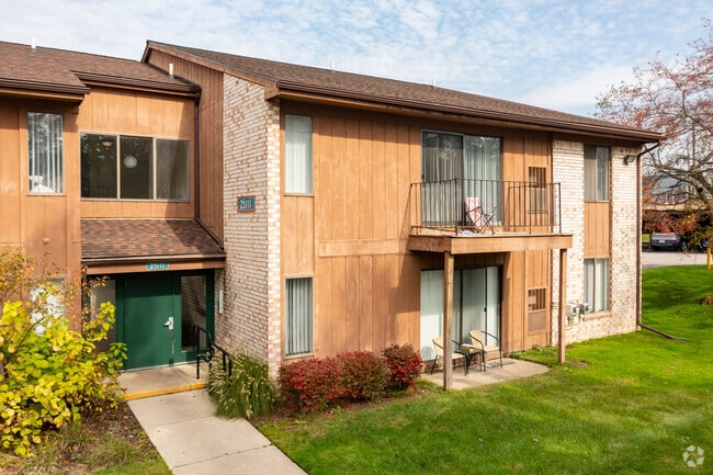 Photo - Pine Ridge Apartments - Southfield, MI