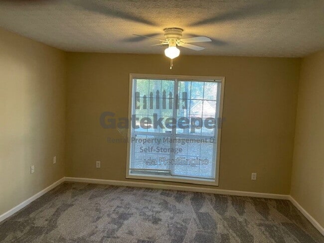 Photo - 385 Burch Rd