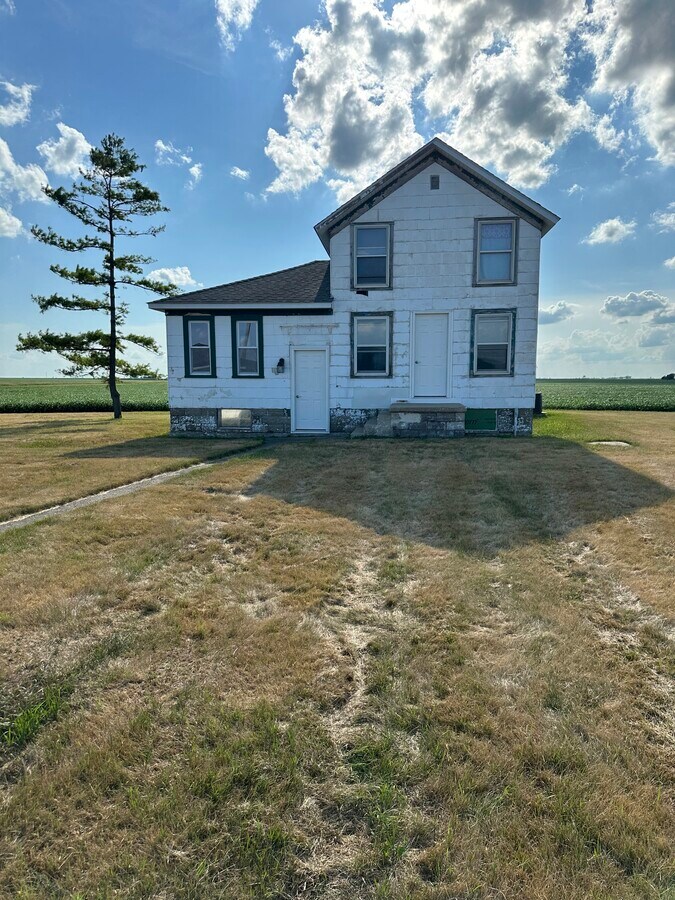 Photo - 450 E 2500 North Rd House