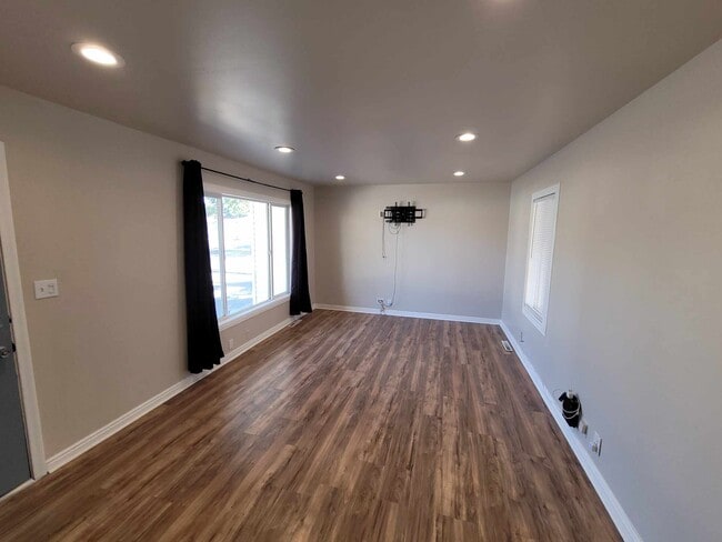 Photo - 5580 S 4270 W