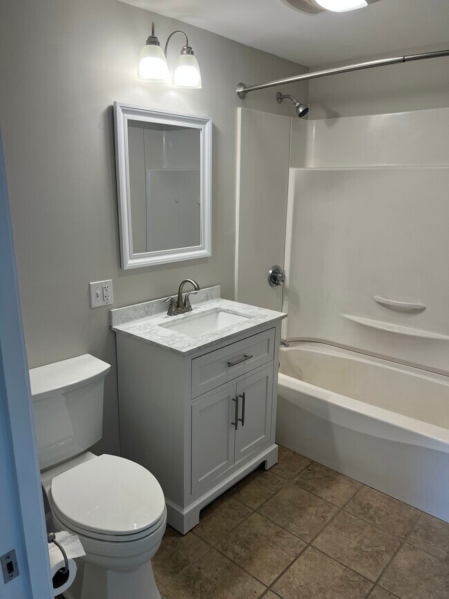 Photo - 35 Grove St Unit 2