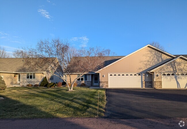 Building Photo - 1567 Mourning Dove Path Rental