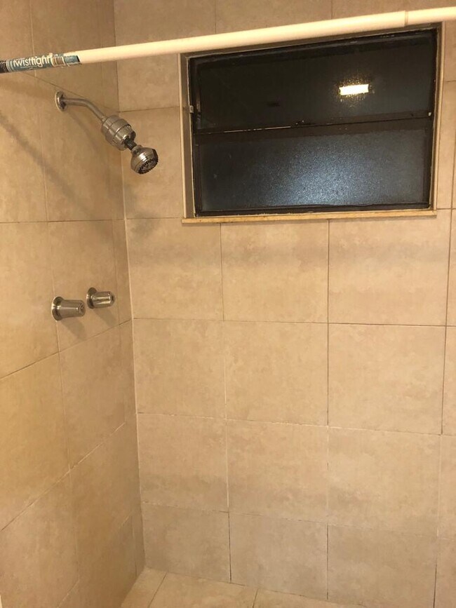 Photo - 1420 N 69th Way