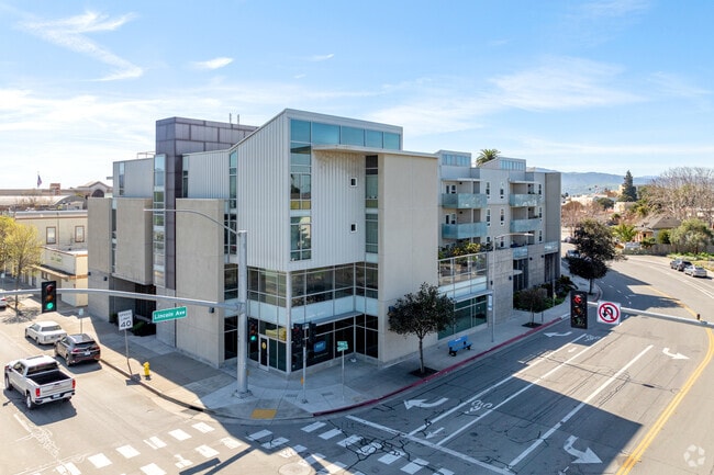 Building - Salinas Gateway Senior Apartments