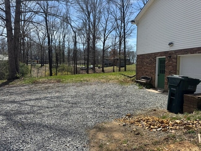 Photo - 226 Nottingham Rd