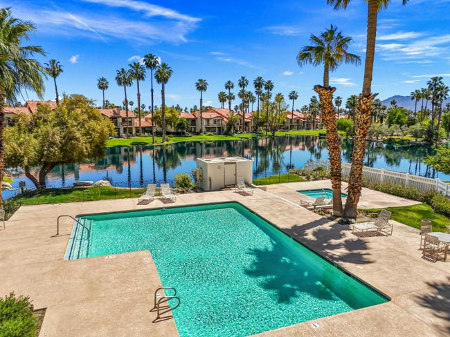 Photo - 55108 Firestone