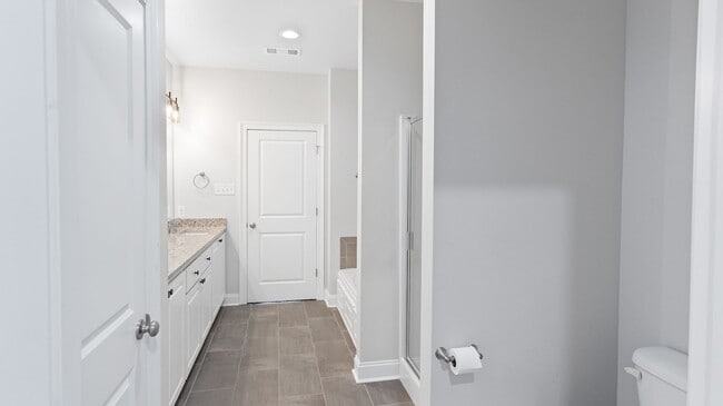 Photo - 3 Bedroom Townhomes Off Burbank