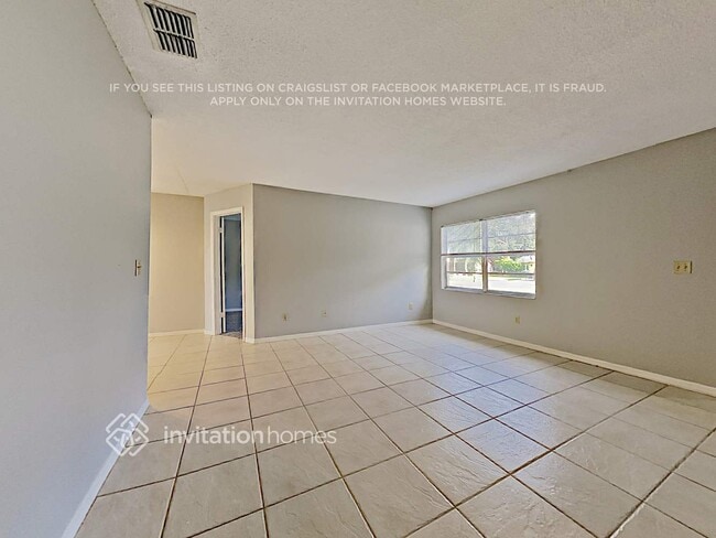 Photo - 1730 Sutton Pl