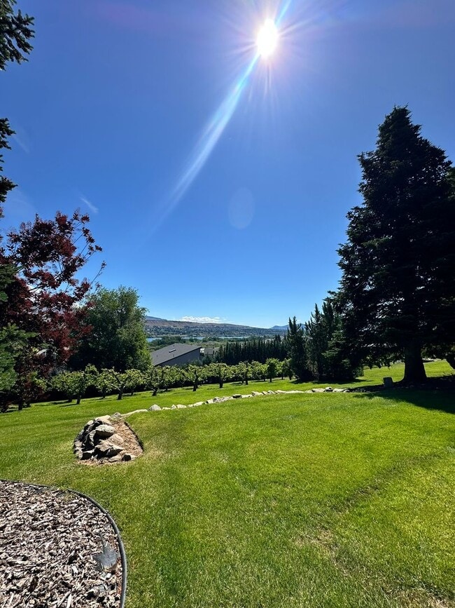 Photo - Stunning 4 Bedroom, 3 Bathroom Home, with ...