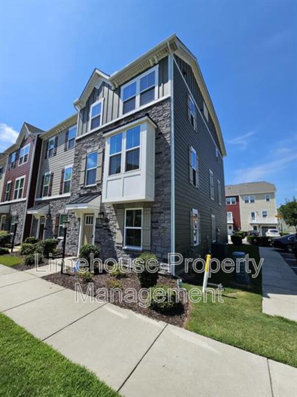 Photo - 1738 Foremast Loop