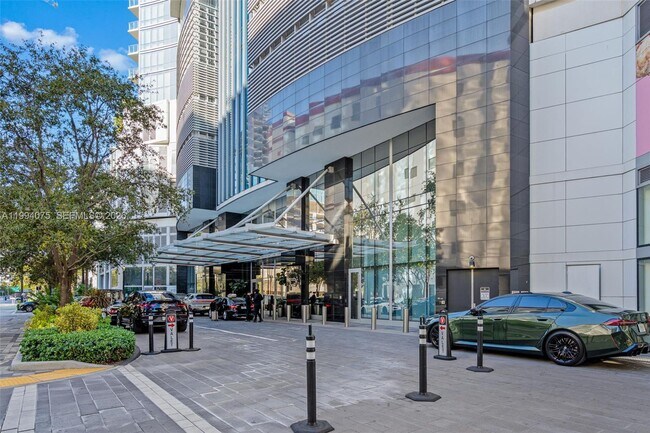 Photo - 851 NE 1st Ave Unit 1205