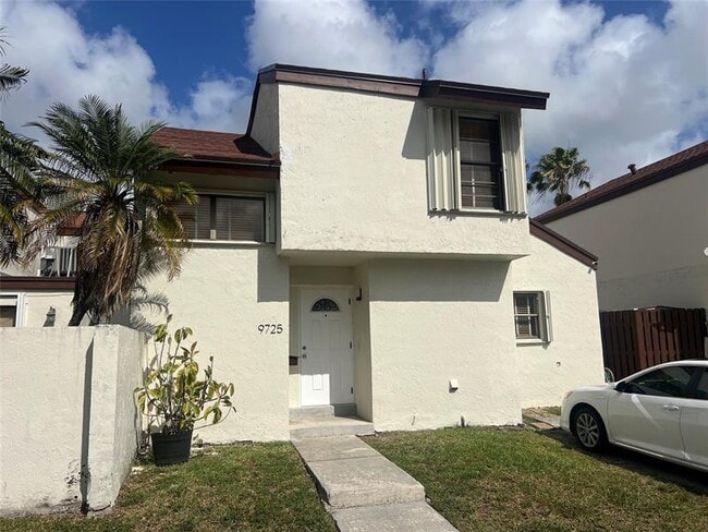 Building Photo - 9725 NW 5th Terrace Rental
