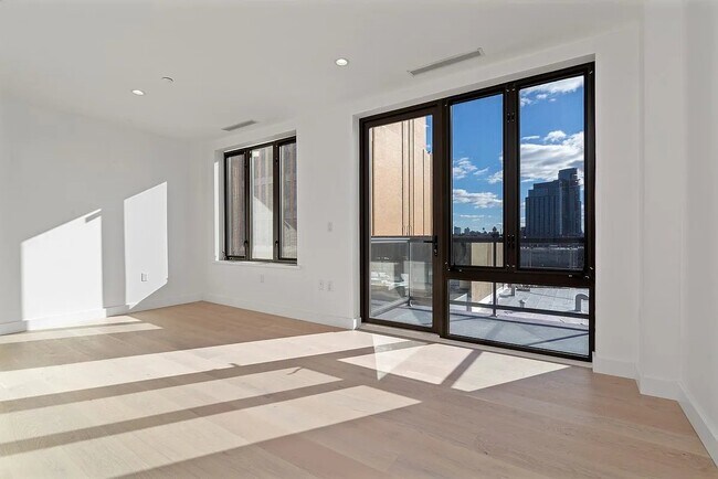 Photo - 2-22 51st Avenue Unit 3B