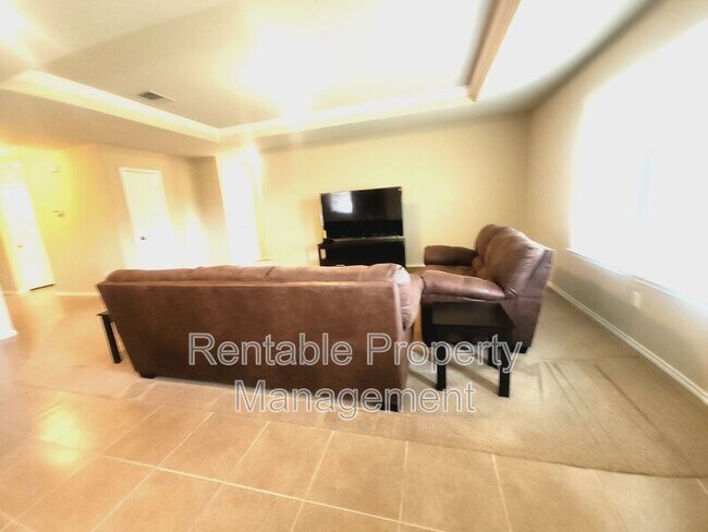 Photo - 5716 Hopkins Dr