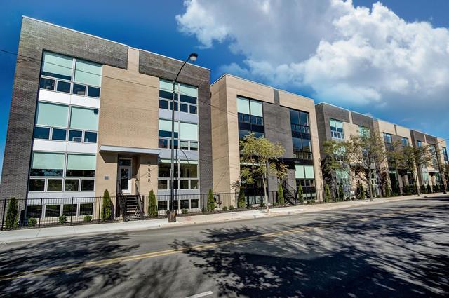 Photo - 2538 W Addison St Townhome