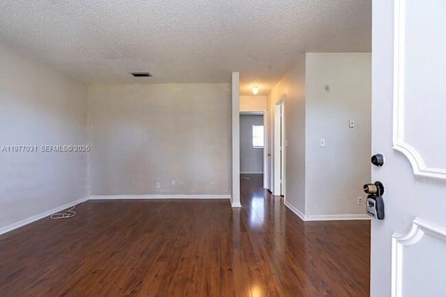 Photo - 5192 NE 6th Ave Unit 820