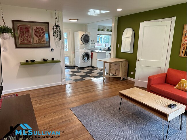 Photo - 1516 London Cir