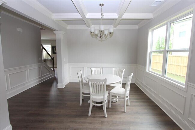 Photo - 6870 Rambling