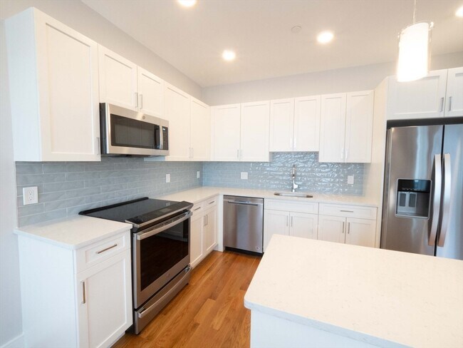 Photo - 142 Coolidge St Unit 2