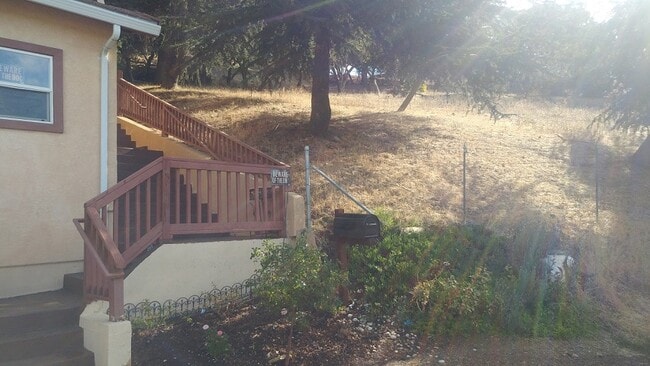 Photo - 9028 Burr St