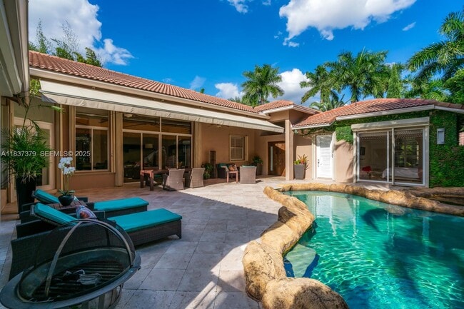 Photo - 2535 Golf View Dr