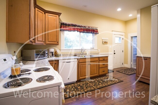 Photo - Beautiful Classic Home in East Walla Walla