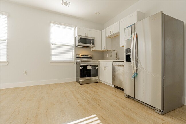 Photo - 6006 Jerrycrest Dr
