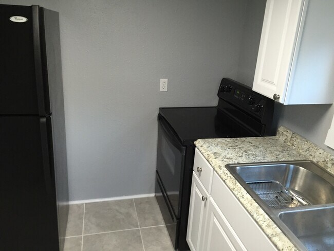 Photo - North Hyde Park 1 Bedroom Guest House