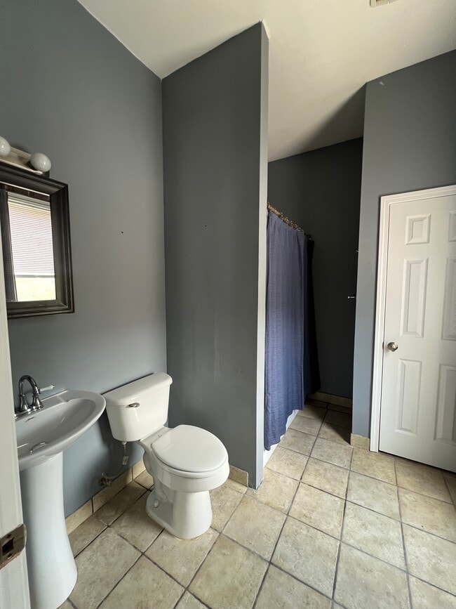 104 E Market St Unit 104 Market #2