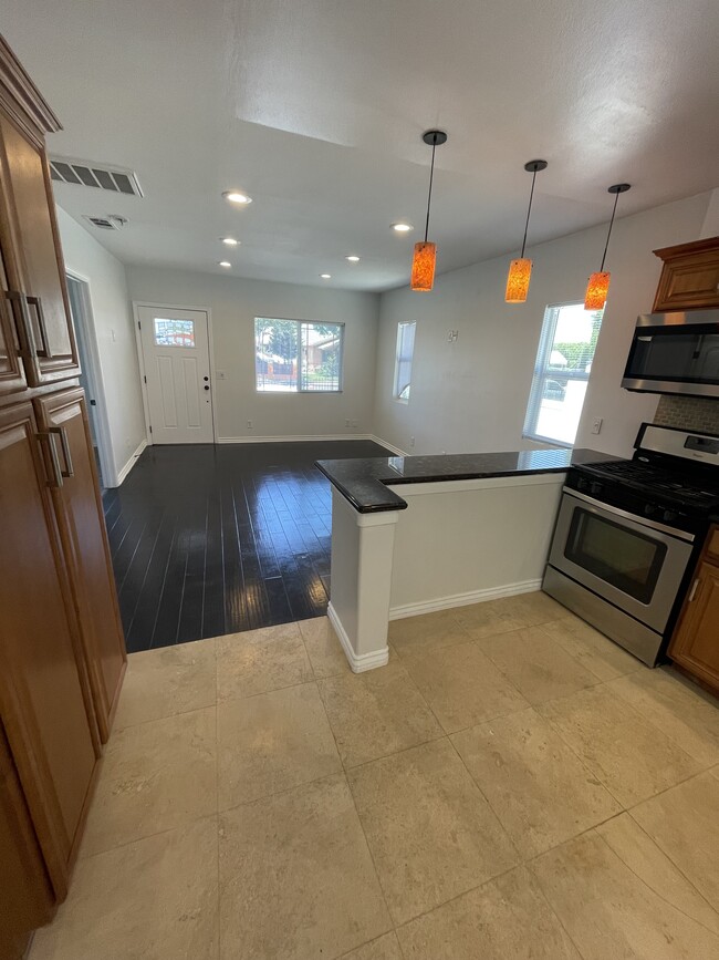 Photo - 1140 S Record Ave House