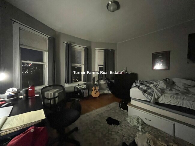 Photo - 168 Hillside St Unidad 2