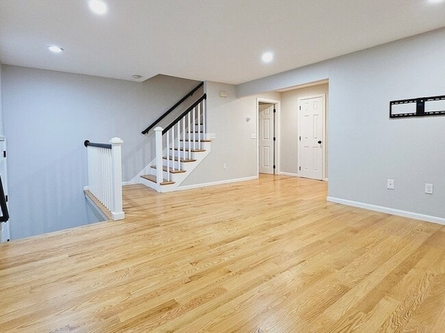 Photo - 104 Walpole St