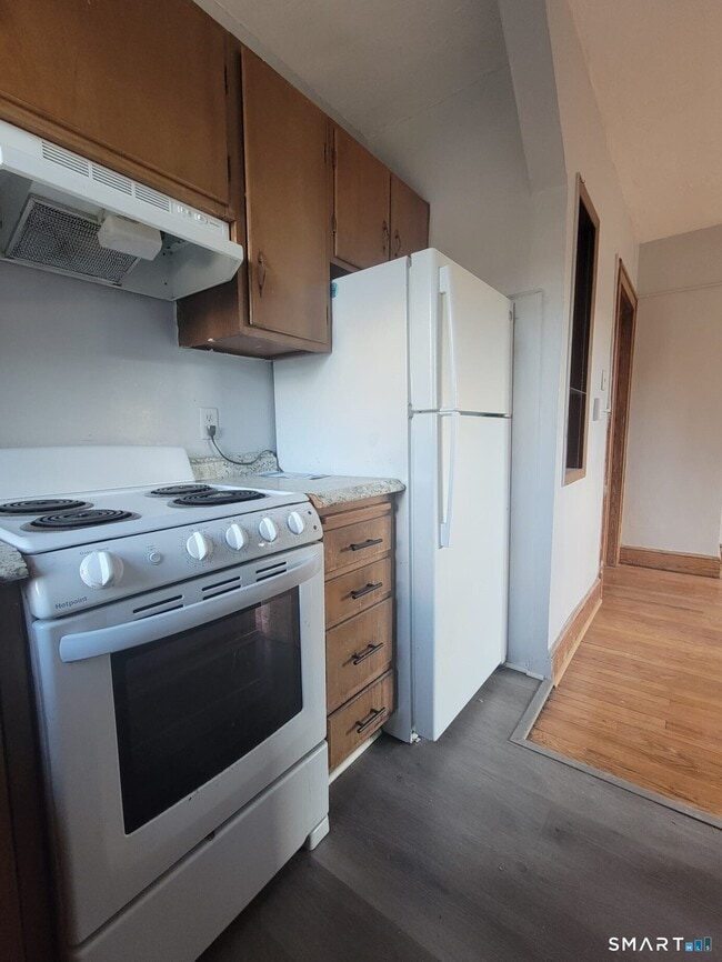 Photo - 1048 Broad St Unit 2B