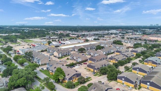 Building Photo - 12658 Ashford Meadow Dr Unit B
