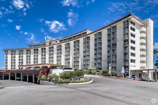 Photo - Hilo Lagoon Centre Apartments