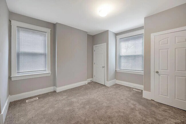 Bedroom - 1729 Holloway Ave Unit 1