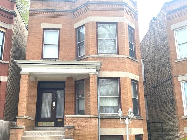 Building Photo - 7033 S Emerald Ave Rental