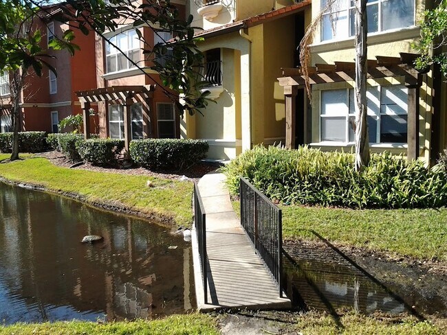 Photo - Beautiful Remodeled 2/1 Condo x Rent @ Villa Medici close to Theme Parks! Unidad 1321