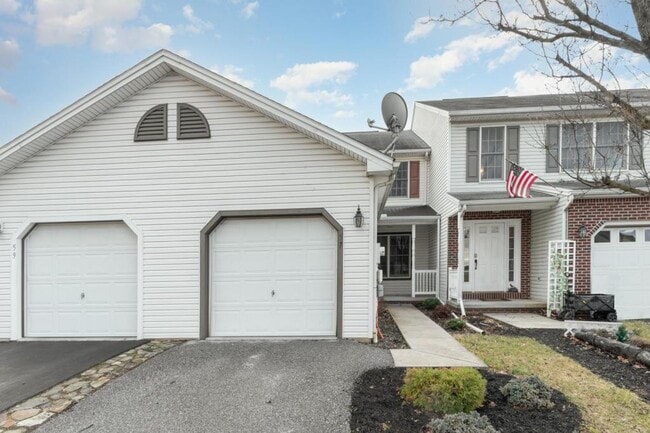 Photo - 57 Nottingham Dr