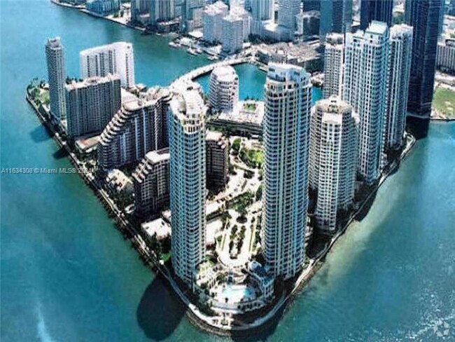 Building Photo - 540 Brickell Key Dr Unit 1420 Rental