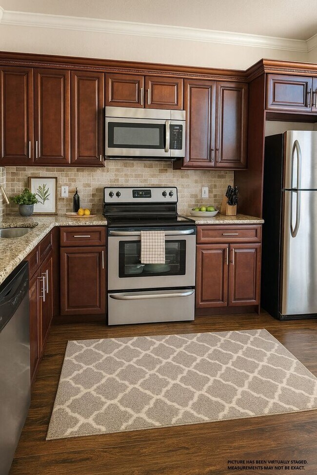 Photo - 1x1 Beautiful updated unit throughout w/balconette