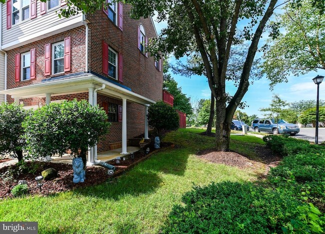 1401 Deep Gorge Ct