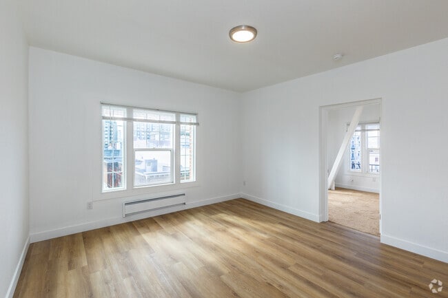 1BR, 1BA - 525SF - Living - 1030 Post Street Apartments