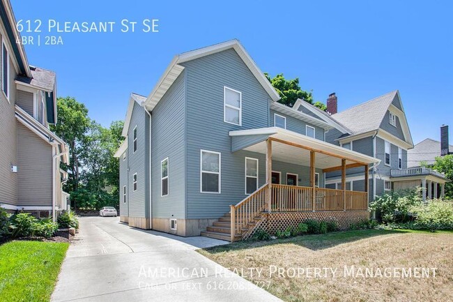 Photo - 612 Pleasant St SE