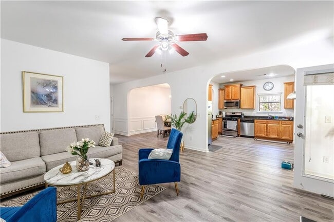 Photo - 5555 Hedge Brook Dr