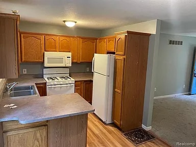 Photo - 6067 Shadowbrook Dr